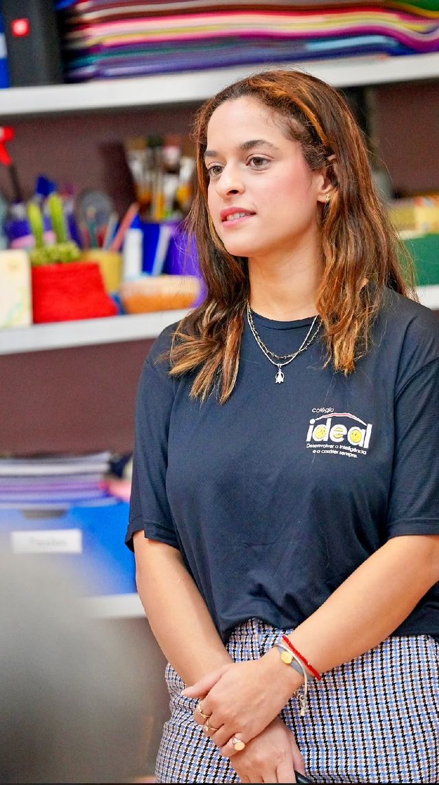 Beatriz Andrade at Colégio Ideal